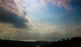 浮云在线观看,云端漫步，探寻人生浮沉